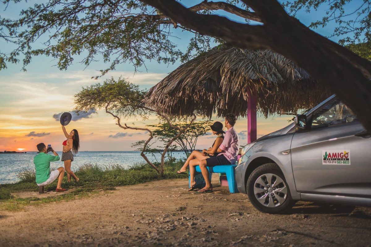 Renting a Car in Aruba vs Airport Transfers — or Both?