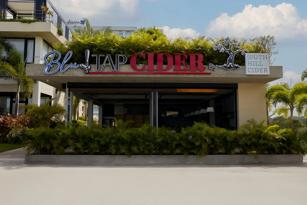 Caribbean’s first dedicated cider bar – Blu Tap Cider – opens at Radisson Blu Aruba